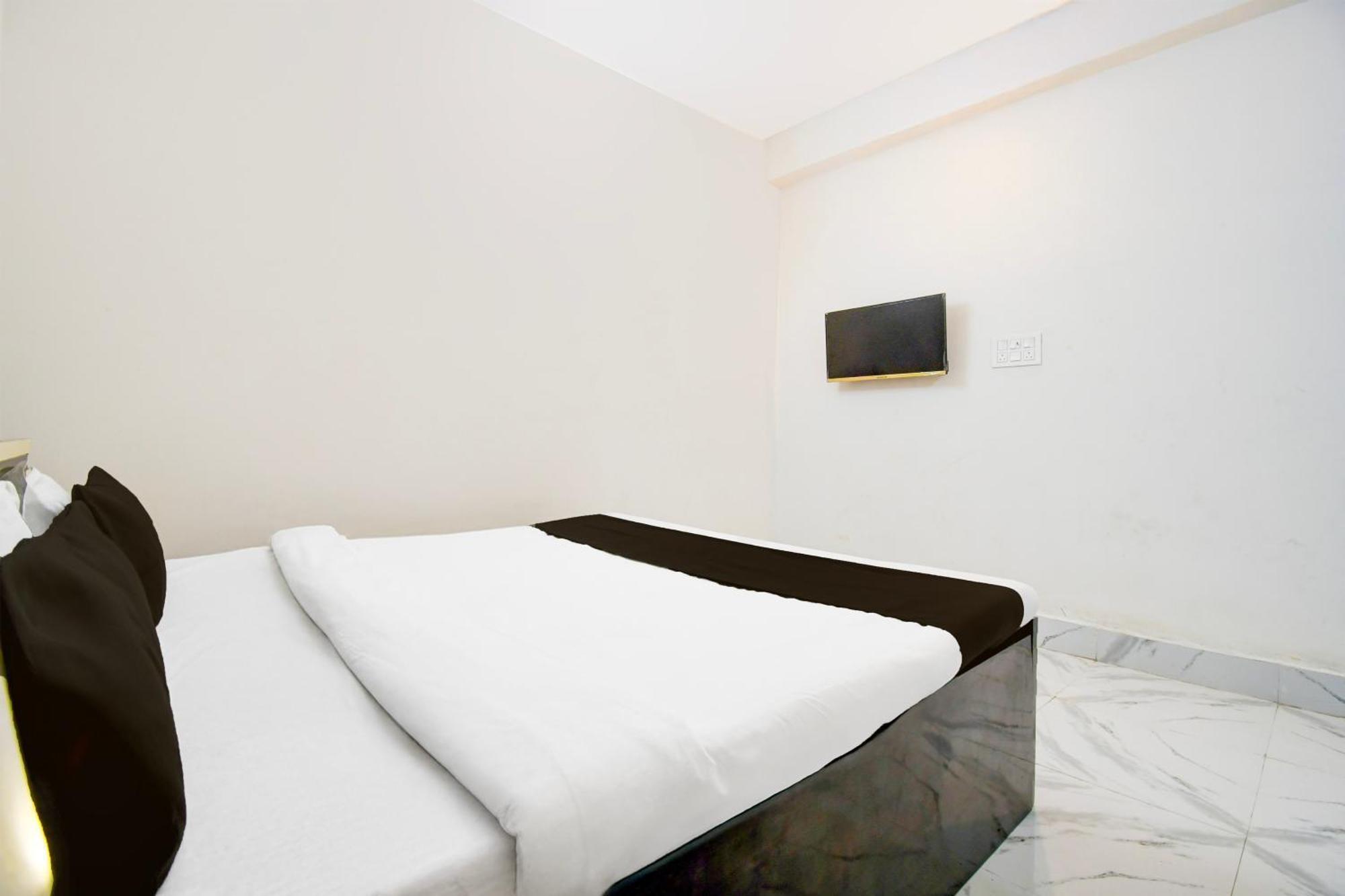 Hotel O The Light Hotel Danapur Exteriör bild