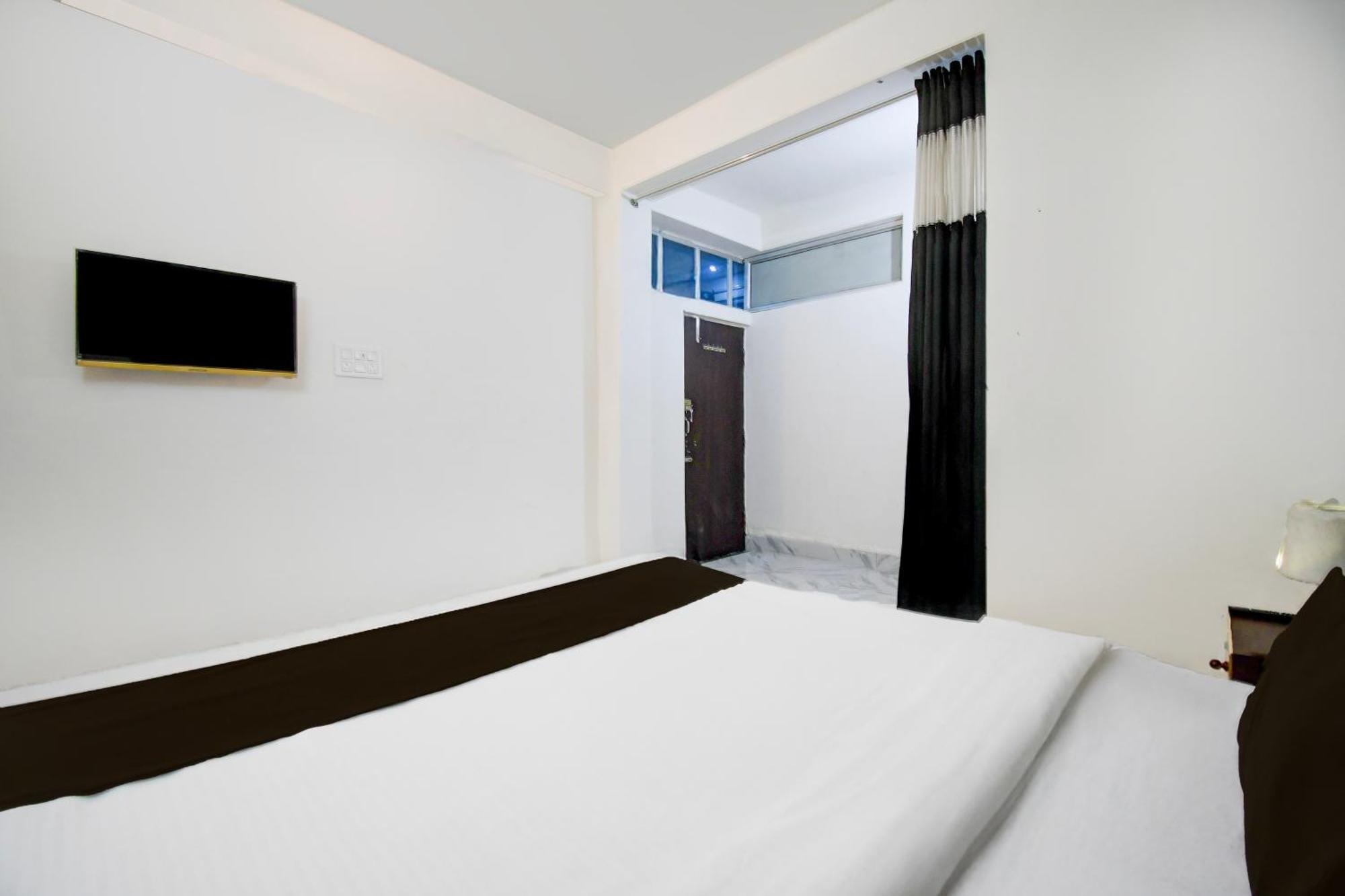 Hotel O The Light Hotel Danapur Exteriör bild